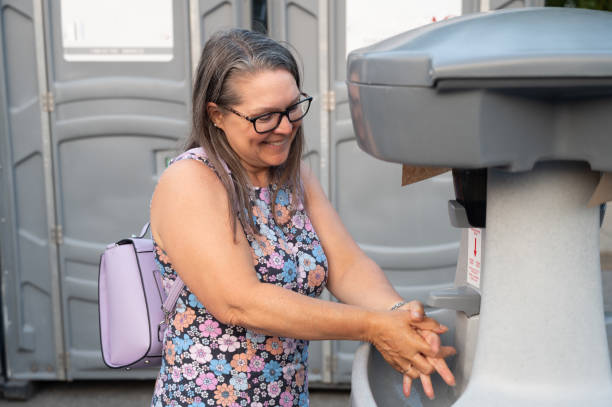Affordable portable toilet rental in Ashland, IL